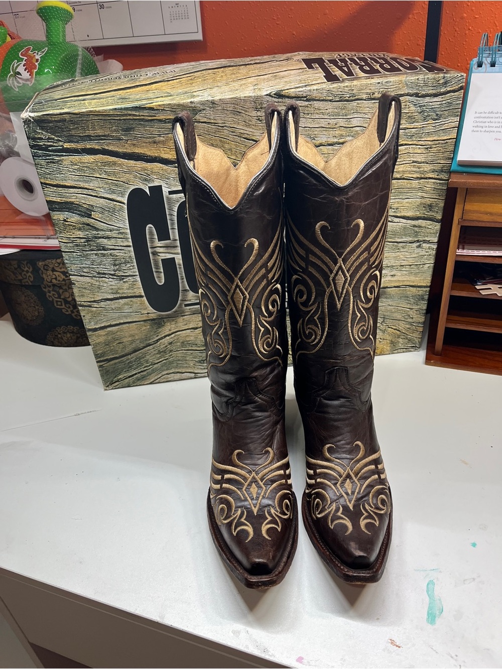 Circle G  Brown Leather Western/Cowboy Boots Size 7.5M